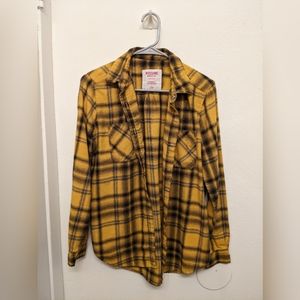 Mossimo Boyfriend Fit Yellow Flannel Button Down Shirt